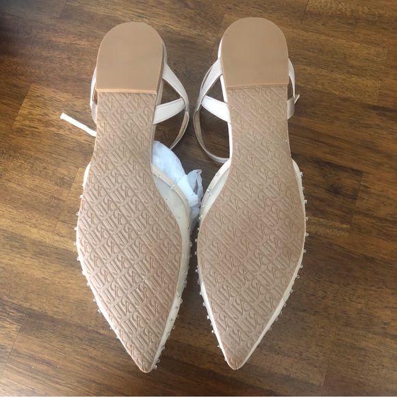 NIB $185 Karine Pointed Toe Flat BADGLEY MISCHKA COLLECTION in Nude - size 8! - Picture 13 of 14